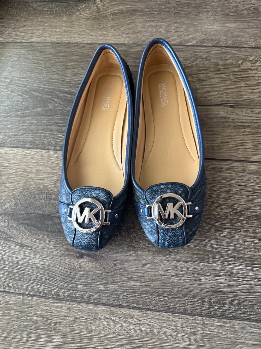 MICHAEL Michael Kors Navy MK Logo Leather Driving Flat shoes 6.5